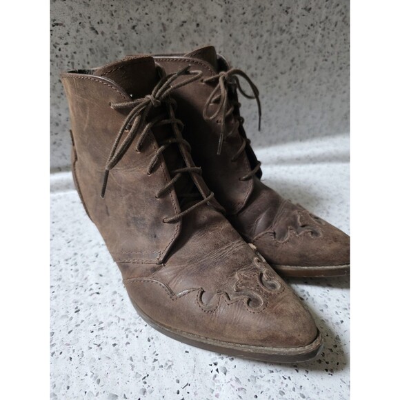 DETAILS Harris Hawk Leather Western Ankle Boots Women 6.5 Scroll Leather Spanish - Picture 1 of 16